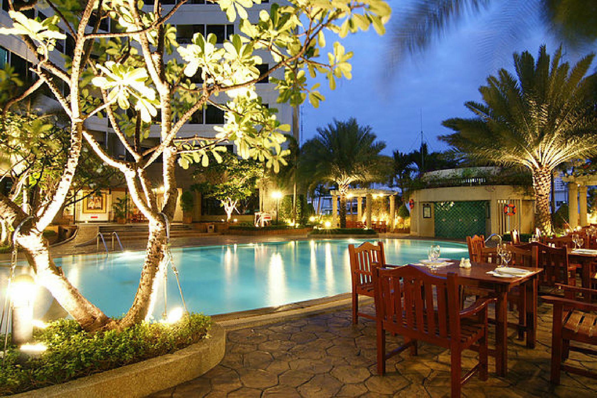 Grand Diamond Suites Hotel Banguecoque Exterior foto