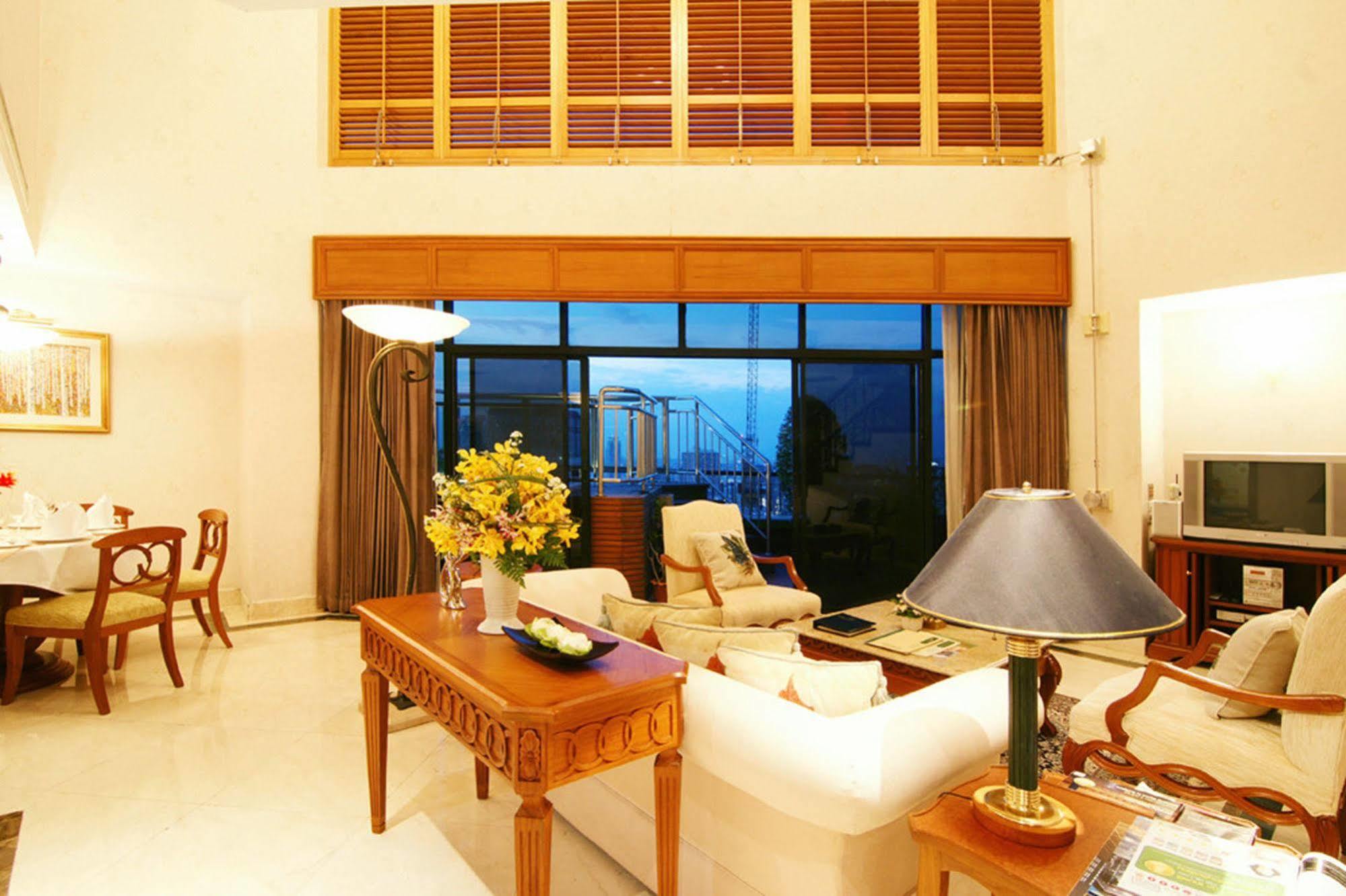 Grand Diamond Suites Hotel Banguecoque Exterior foto